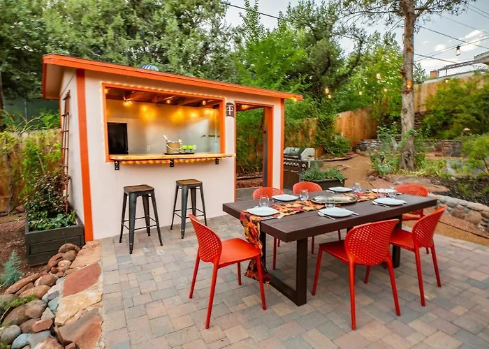 Sun And Sage Hideaway With Zen Garden And Hot Tub Ferienhaus
