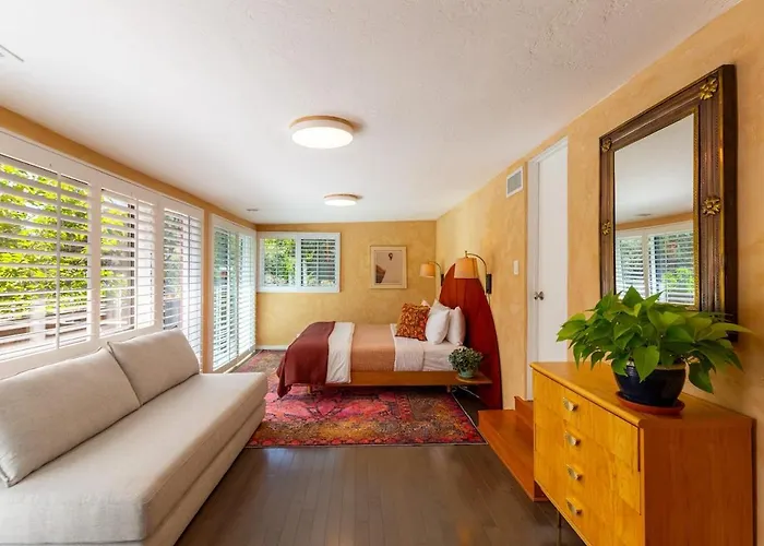 Sun And Sage Hideaway With Zen Garden And Hot Tub *