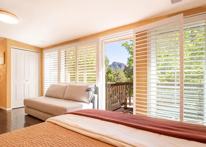 Sun And Sage Hideaway With Zen Garden And Hot Tub